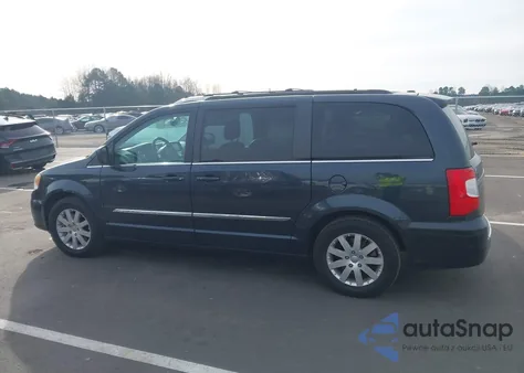 2014 Chrysler Town & Country Touring z USA, uszkodzony, nr VIN 2C4RC1BG0ER325758